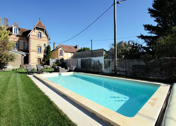 A L'aube De Troyes Sainte-Savine