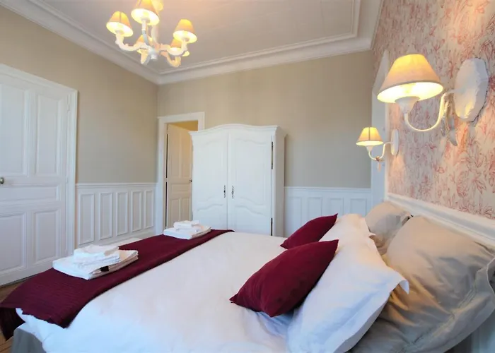 A L'aube De Troyes Bed & Breakfast